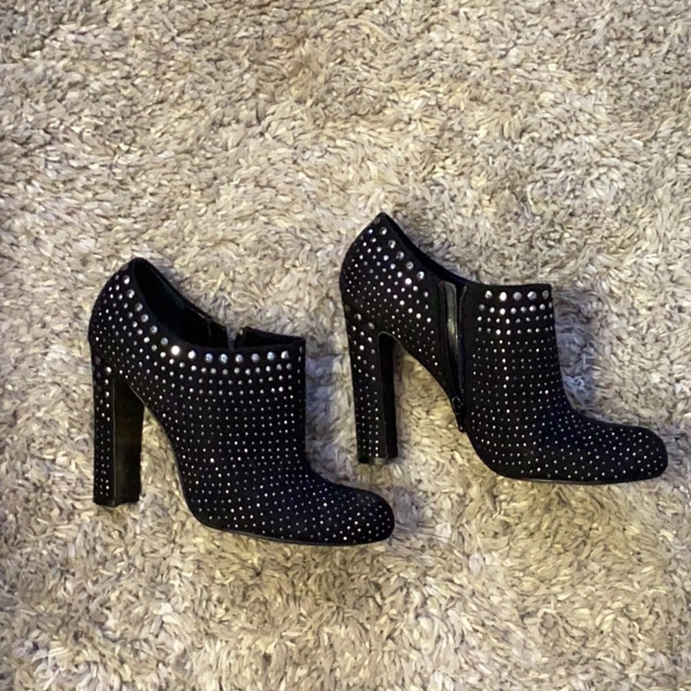 Jeffery Tyler boot heels metal jewels size 9
